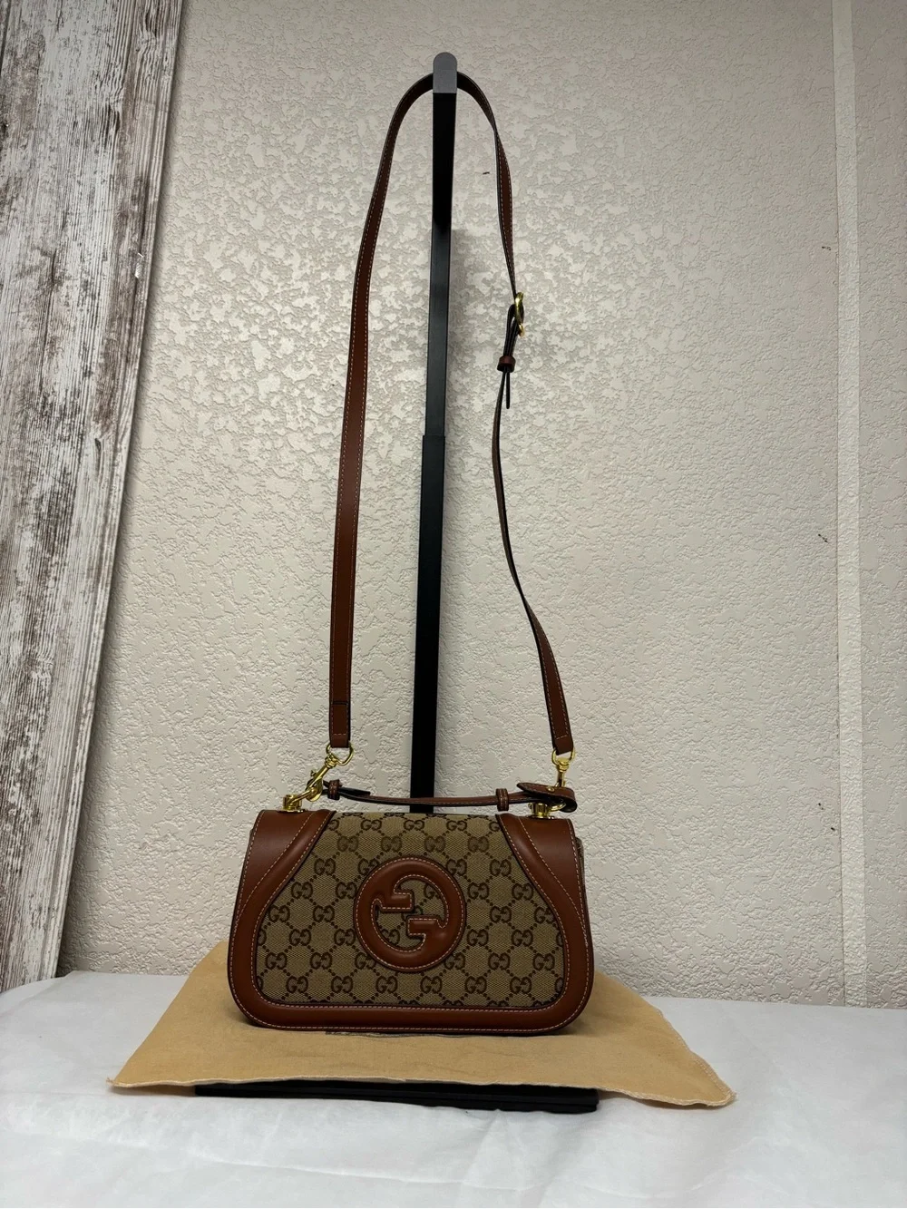 Unbranded shoulder bag
